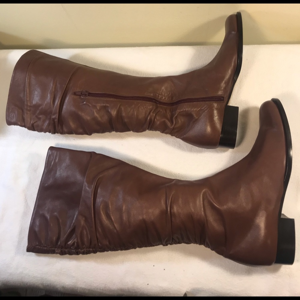 Elizabeth Brady Mauve Leather Boots.  Size 37.